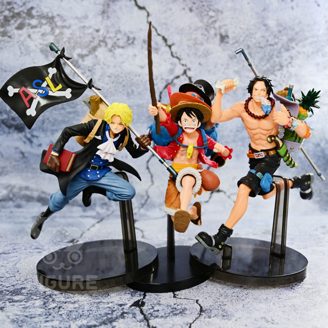 ONE PIECE THREE BROTHERS FIGURE(LUFFY&ACE&SABO)